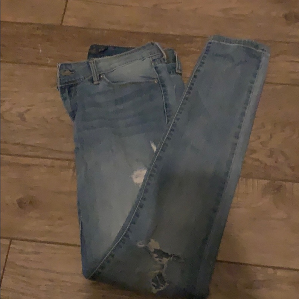 Levi’s , skinny size 26. Modern rise